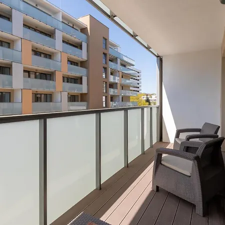 Kasprowicza By Renters アパート *