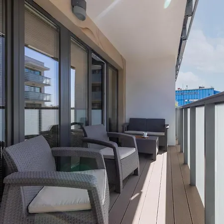 Kasprowicza By Renters Daire